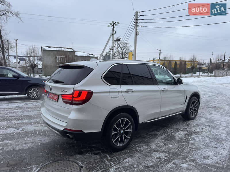 Позашляховик / Кросовер BMW X5 2015 в Луцьку