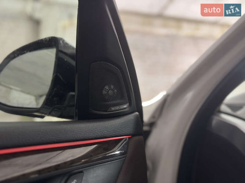 Позашляховик / Кросовер BMW X5 2015 в Луцьку