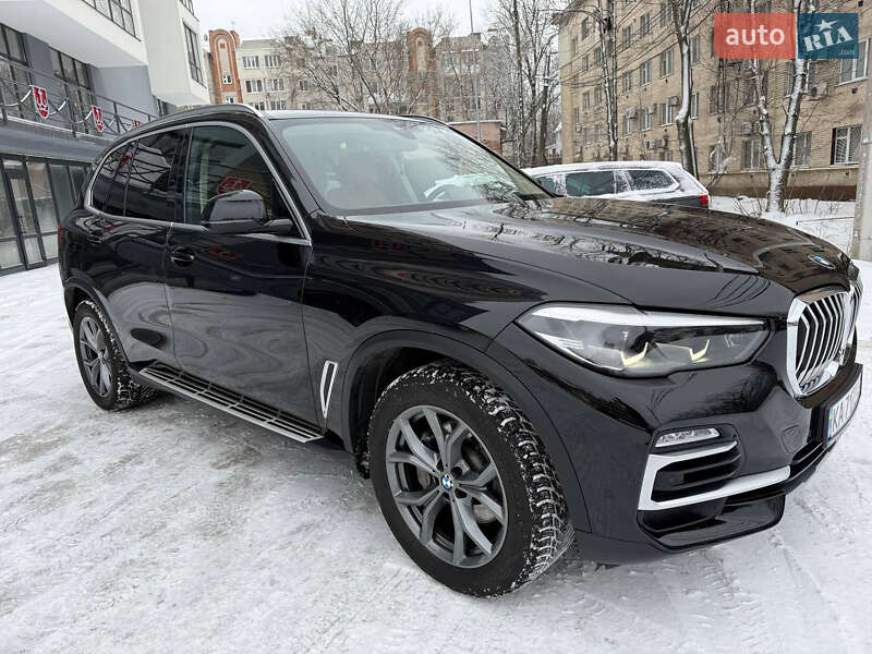 Внедорожник / Кроссовер BMW X5 2019 в Киеве