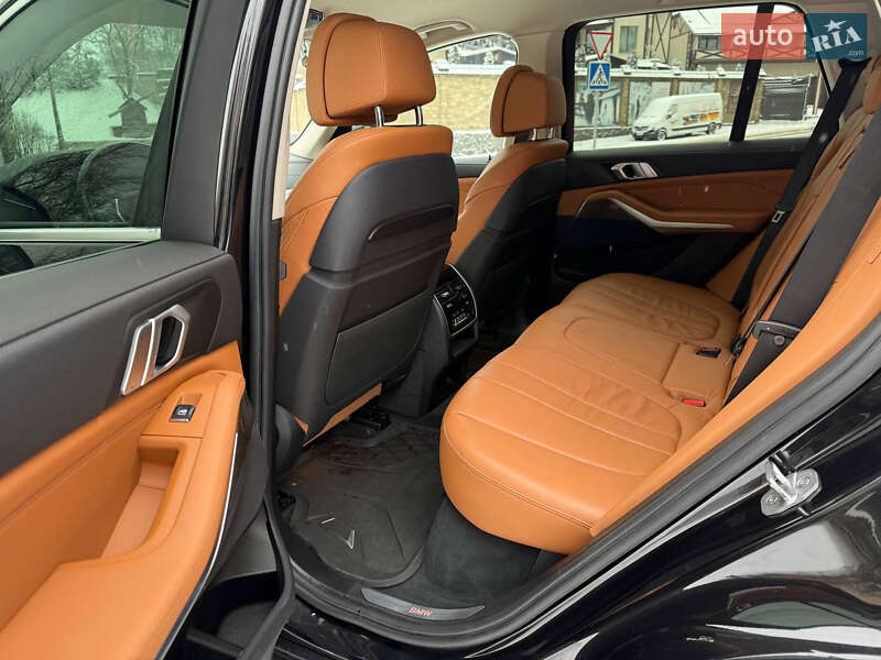 Внедорожник / Кроссовер BMW X5 2019 в Киеве