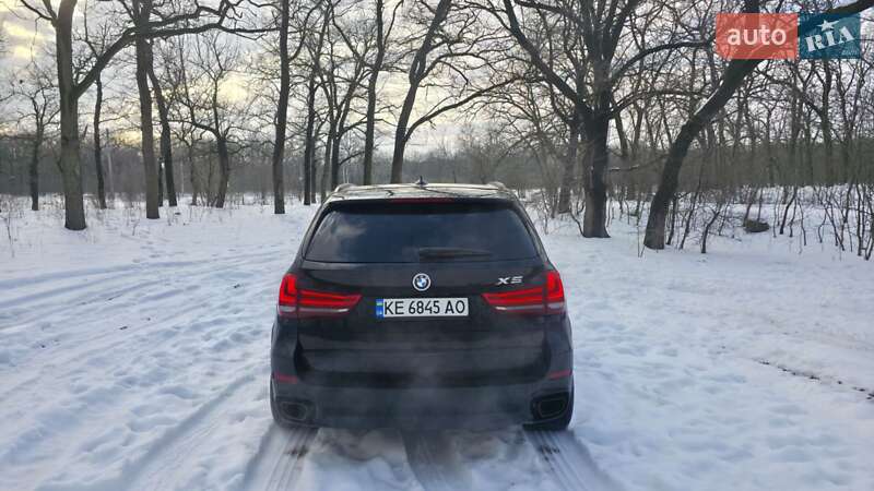 Позашляховик / Кросовер BMW X5 2015 в Новомосковську