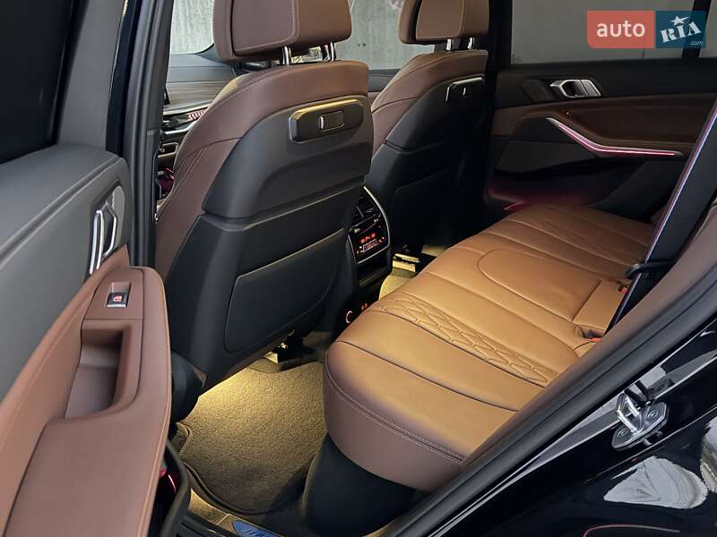 Внедорожник / Кроссовер BMW X5 2024 в Киеве