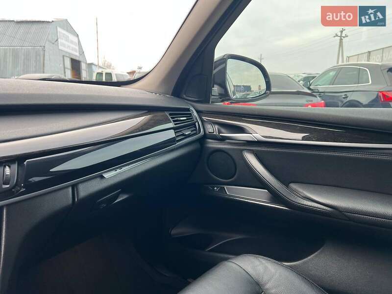 Позашляховик / Кросовер BMW X5 2013 в Львові