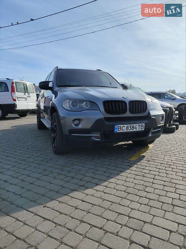Внедорожник / Кроссовер BMW X5 2008 в Черновцах