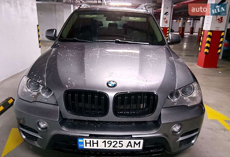 Внедорожник / Кроссовер BMW X5 2011 в Измаиле