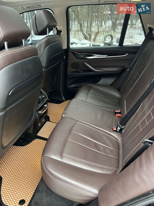 Позашляховик / Кросовер BMW X5 2015 в Києві
