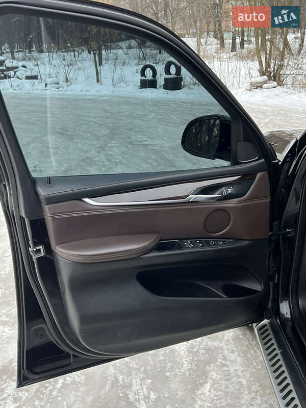 Позашляховик / Кросовер BMW X5 2015 в Києві