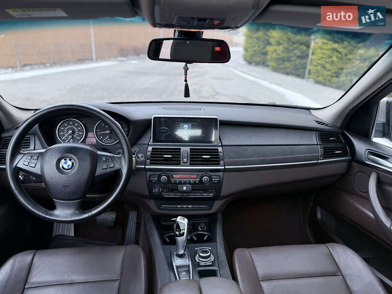 Внедорожник / Кроссовер BMW X5 2011 в Одессе