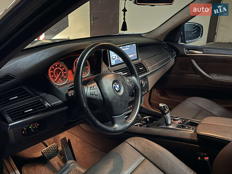 Внедорожник / Кроссовер BMW X5 2011 в Одессе