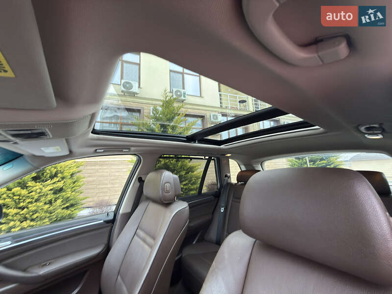 Внедорожник / Кроссовер BMW X5 2011 в Одессе