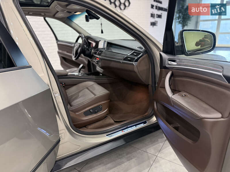 Внедорожник / Кроссовер BMW X5 2011 в Одессе