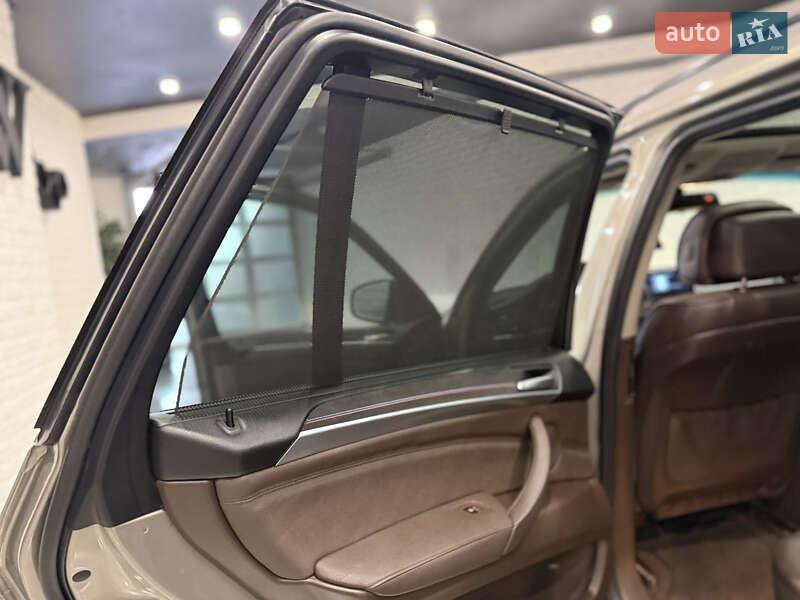 Внедорожник / Кроссовер BMW X5 2011 в Одессе