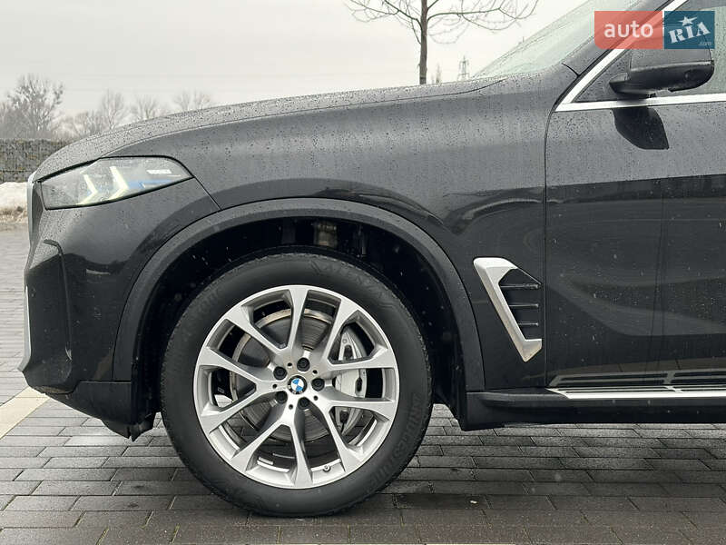 Внедорожник / Кроссовер BMW X5 2024 в Ужгороде