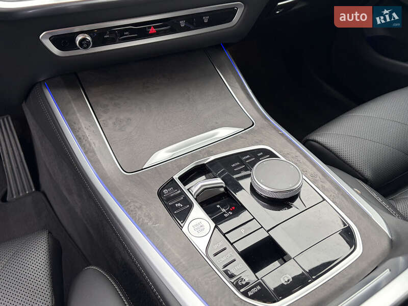 Внедорожник / Кроссовер BMW X5 2024 в Ужгороде