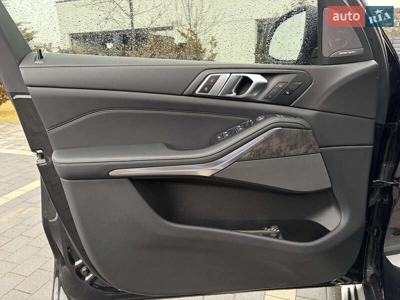 Внедорожник / Кроссовер BMW X5 2024 в Ужгороде