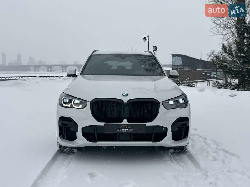 Внедорожник / Кроссовер BMW X5 2022 в Киеве