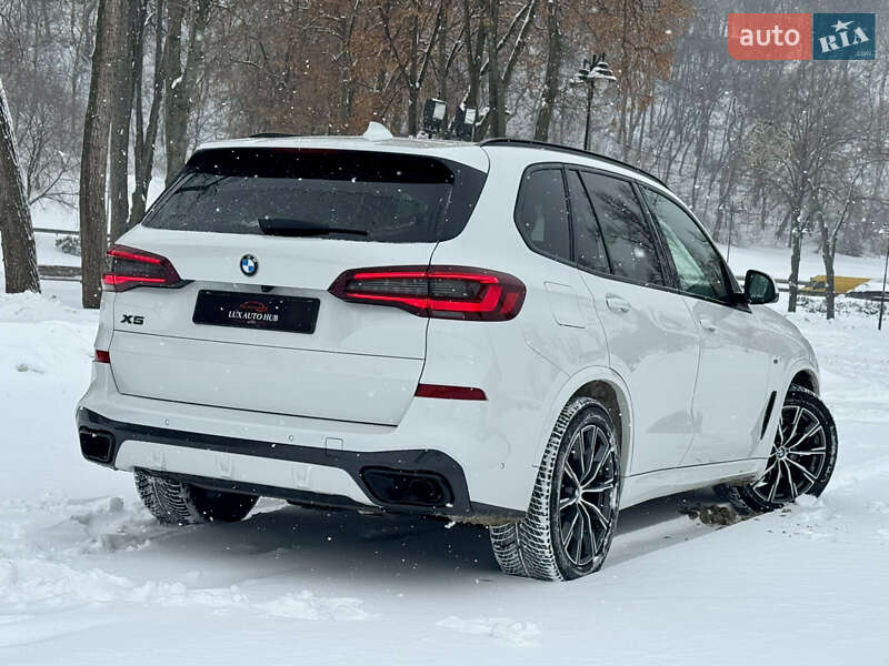 Внедорожник / Кроссовер BMW X5 2022 в Киеве