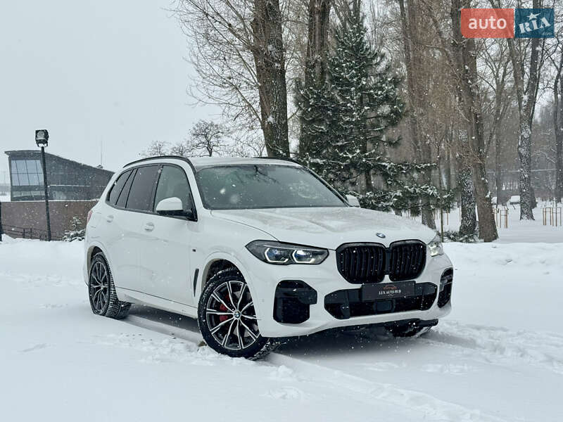 Внедорожник / Кроссовер BMW X5 2022 в Киеве