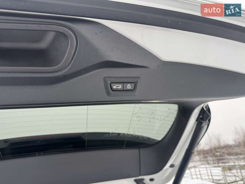 Внедорожник / Кроссовер BMW X5 2022 в Киеве