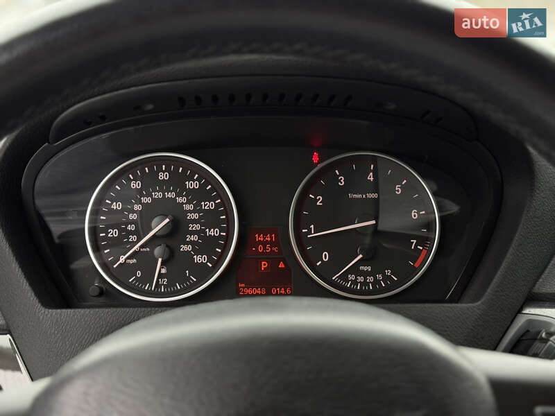 Внедорожник / Кроссовер BMW X5 2010 в Ровно