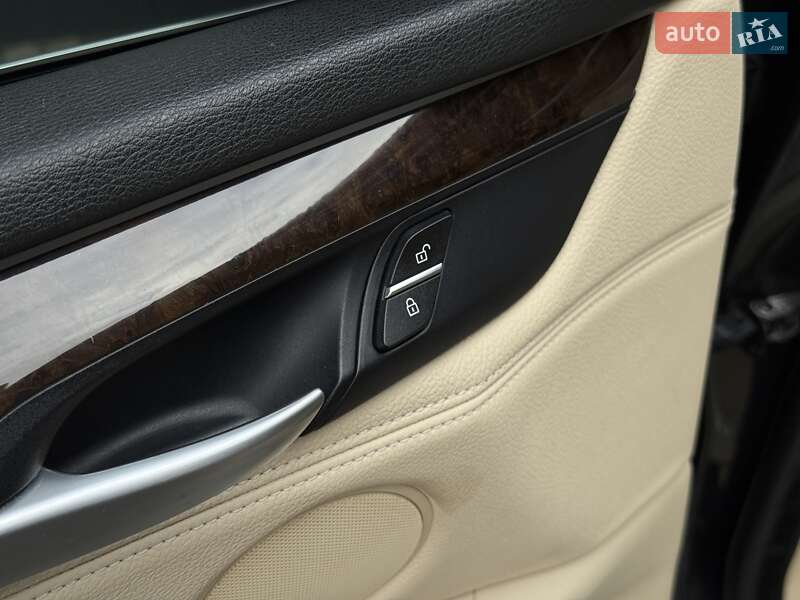 Внедорожник / Кроссовер BMW X5 2014 в Мукачево