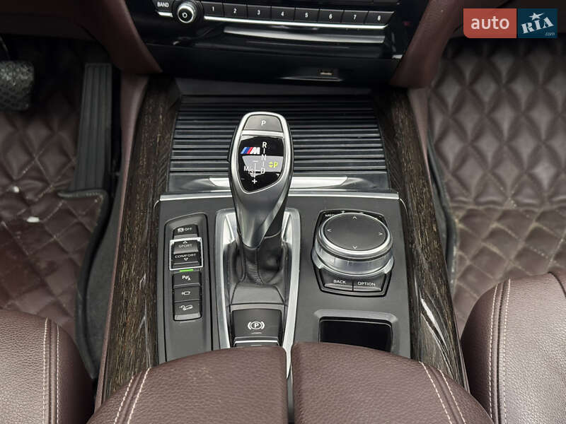 Внедорожник / Кроссовер BMW X5 2016 в Киеве