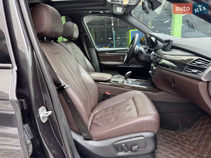 Внедорожник / Кроссовер BMW X5 2016 в Киеве