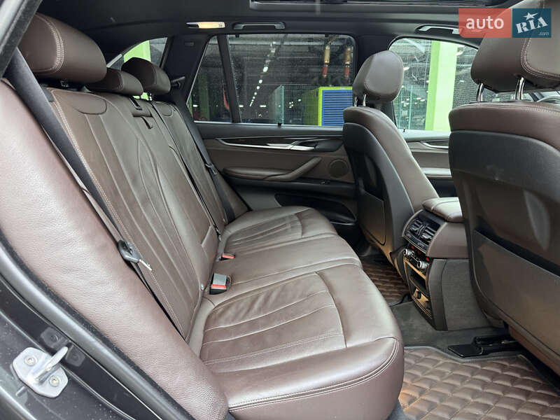 Внедорожник / Кроссовер BMW X5 2016 в Киеве