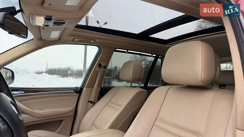 Внедорожник / Кроссовер BMW X5 2010 в Погребище