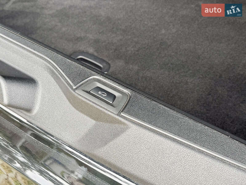 Внедорожник / Кроссовер BMW X5 2020 в Харькове