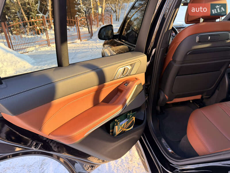 Внедорожник / Кроссовер BMW X5 2024 в Киеве