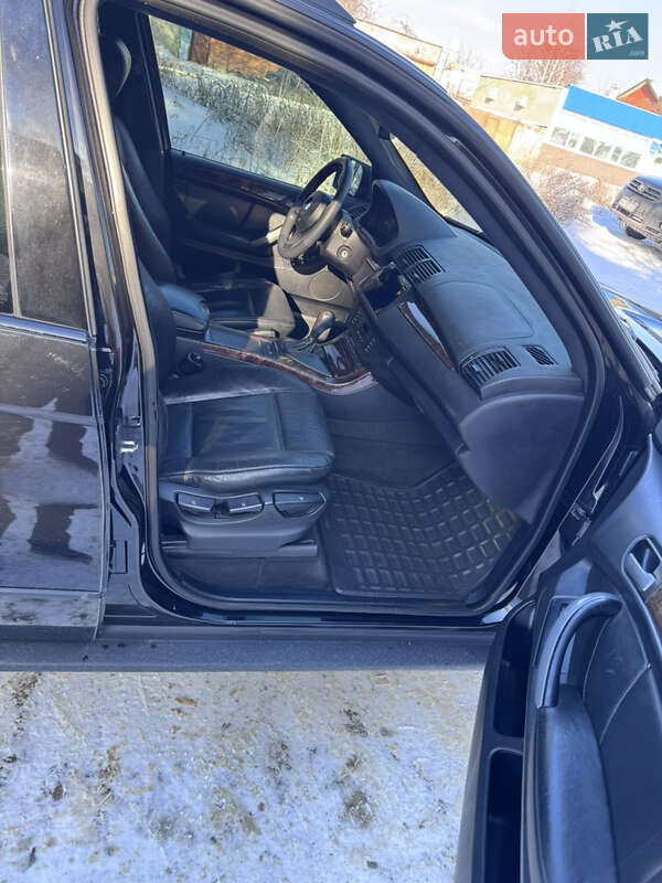 Внедорожник / Кроссовер BMW X5 2004 в Харькове