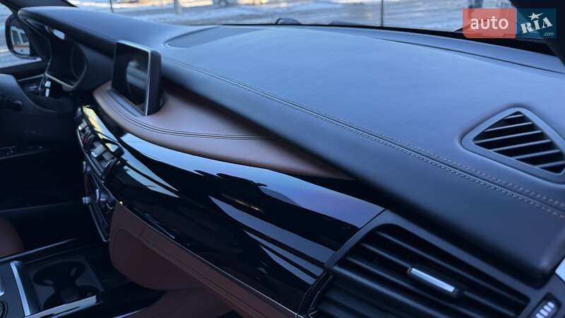 Внедорожник / Кроссовер BMW X5 2015 в Полтаве