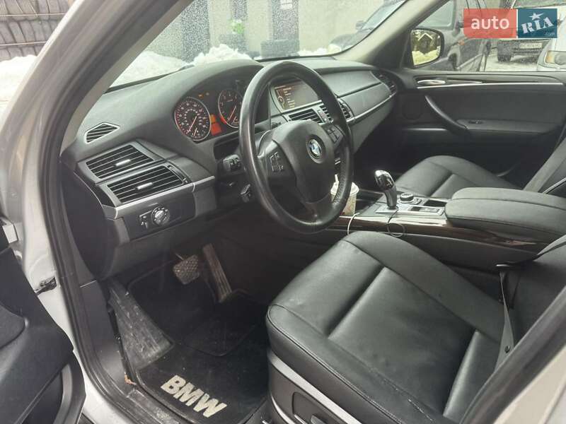 Позашляховик / Кросовер BMW X5 2012 в Львові