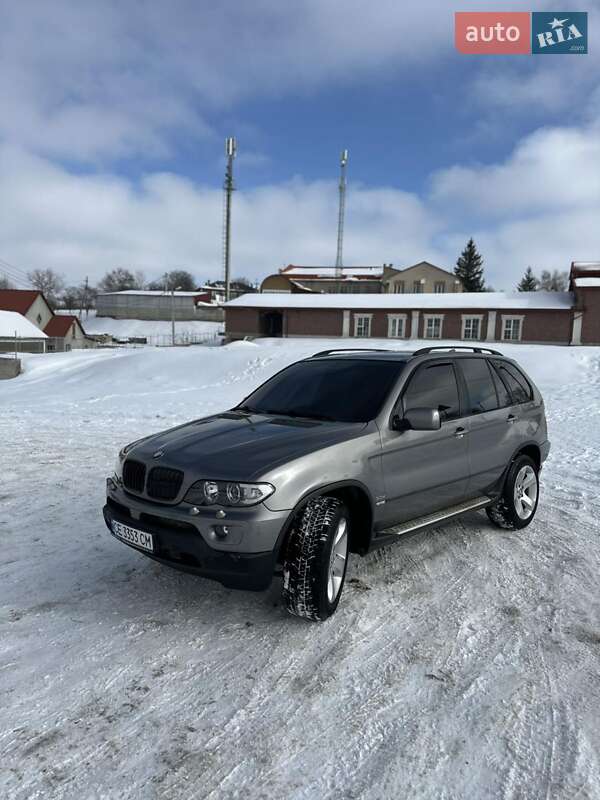 Внедорожник / Кроссовер BMW X5 2004 в Черновцах