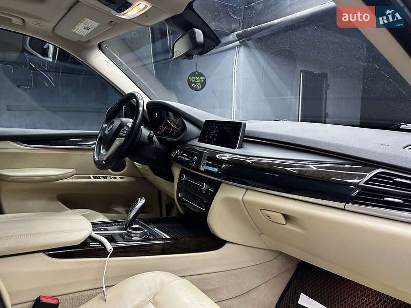 Позашляховик / Кросовер BMW X5 2014 в Чернівцях