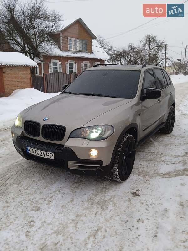 Внедорожник / Кроссовер BMW X5 2009 в Мене