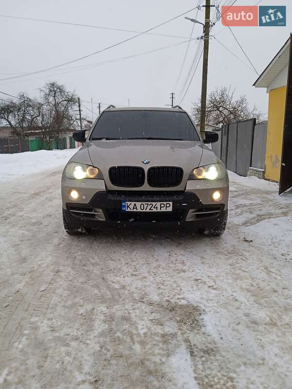 Внедорожник / Кроссовер BMW X5 2009 в Мене
