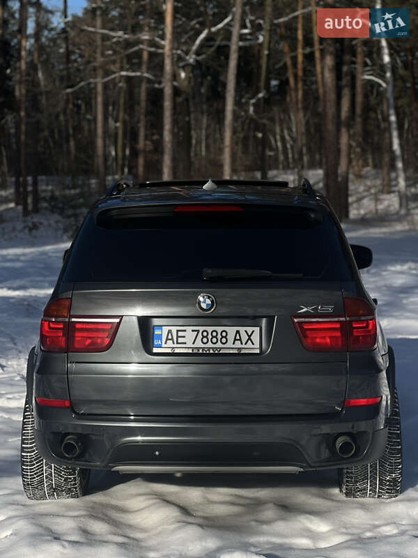 Позашляховик / Кросовер BMW X5 2010 в Києві