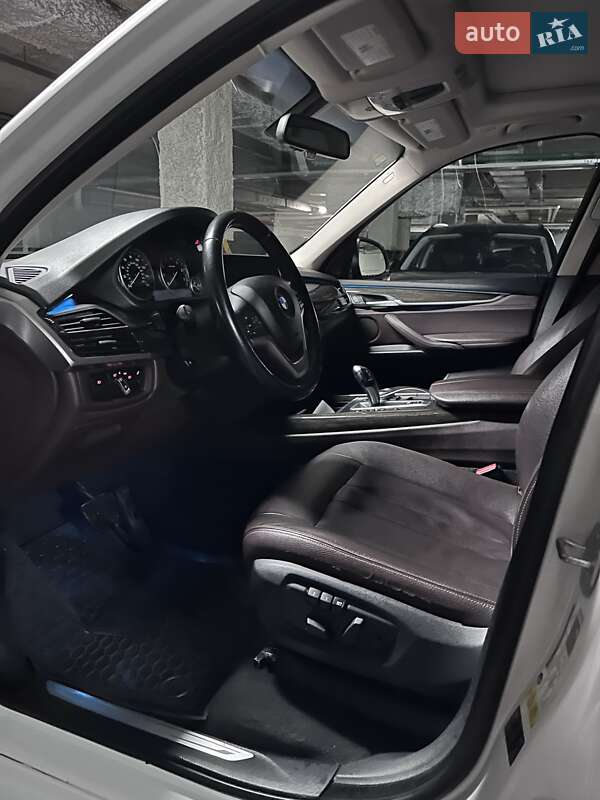 Внедорожник / Кроссовер BMW X5 2015 в Киеве