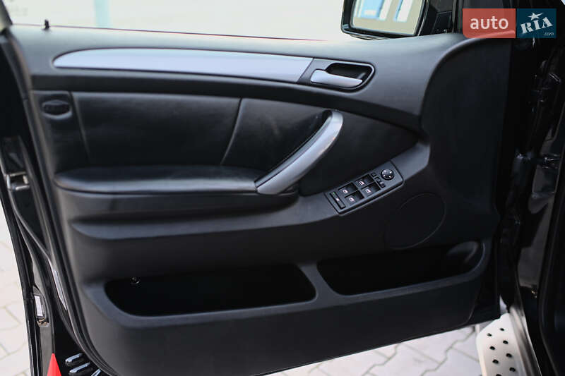 Внедорожник / Кроссовер BMW X5 2005 в Дубно