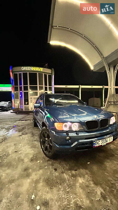 Внедорожник / Кроссовер BMW X5 2000 в Золочеве