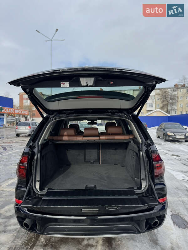 Внедорожник / Кроссовер BMW X5 2013 в Калуше