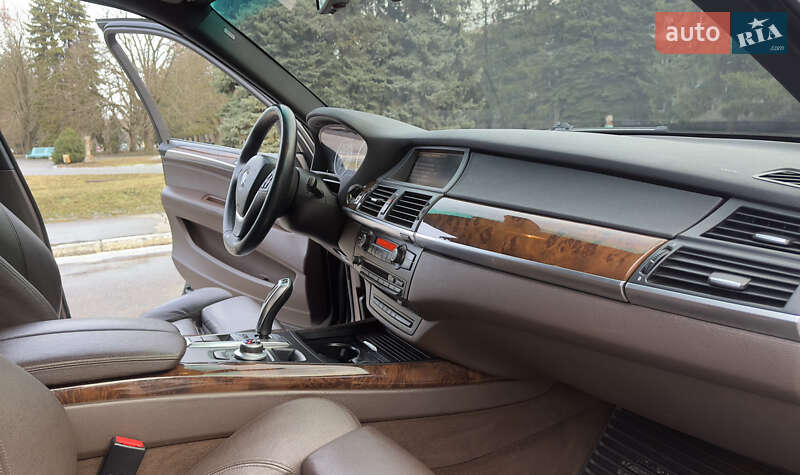 Внедорожник / Кроссовер BMW X5 2007 в Желтых Водах