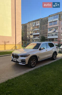 Внедорожник / Кроссовер BMW X5 2019 в Жовкве