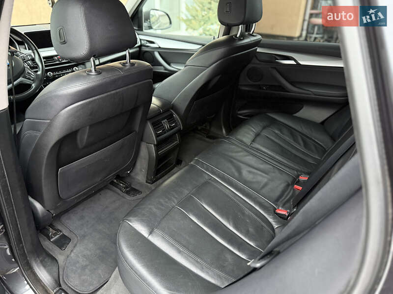 Внедорожник / Кроссовер BMW X5 2016 в Бродах