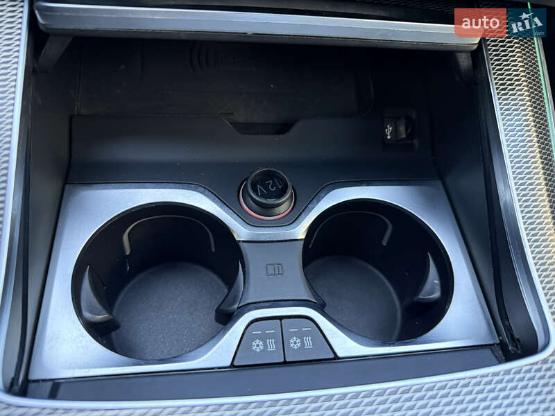 Внедорожник / Кроссовер BMW X5 2020 в Ровно