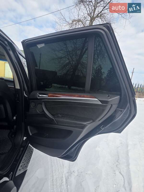 Внедорожник / Кроссовер BMW X5 2007 в Кицмани