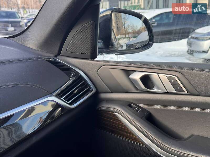 Внедорожник / Кроссовер BMW X5 2019 в Киеве