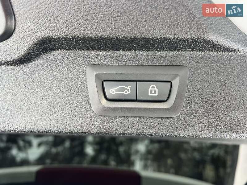 Внедорожник / Кроссовер BMW X5 2016 в Киеве